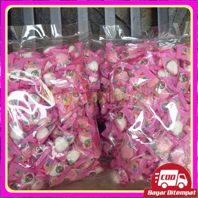 

Permen yupi 1 kilogram strawberry kiss dan frutty puff