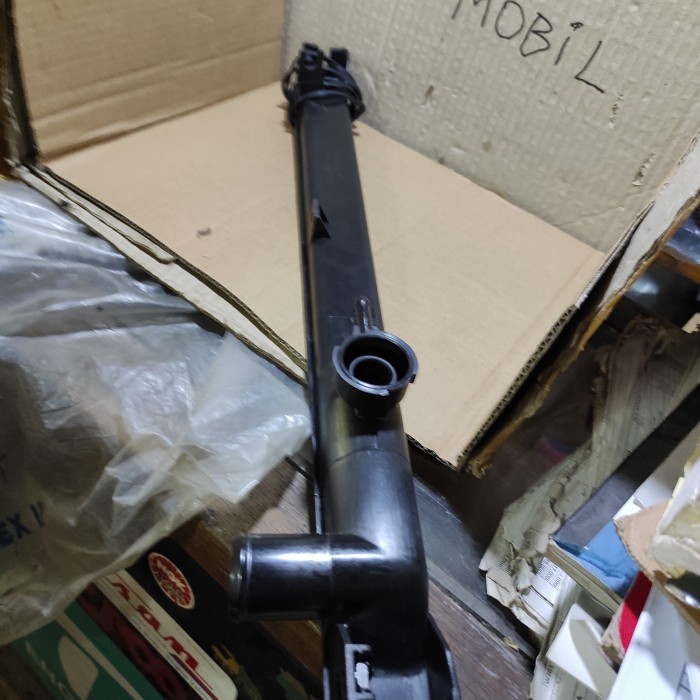 Upper Tank Radiator escudo 1.6 Barang imitasi PART BARU