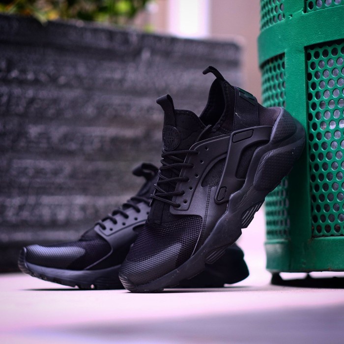 Sepatu N1KE HUARACHE ORIGINAL FULL BLACK