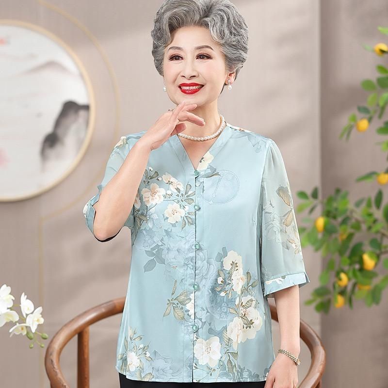 Baju Musim Panas Pertengahan, Nenek Nenek Menengah, Blus Mommo Dengan Kaus Musim Semi