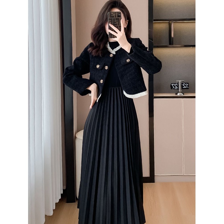 Xiaoxiangfeng short jacket+Hepburn style pleated dress