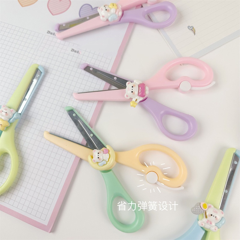 

VIRAL GUNTING DIY KARAKTER BONEKA KARTUN LUCU / GUNTING AMAN DENGAN UJUNG PELINDUNG DAN BONEKA LUCU