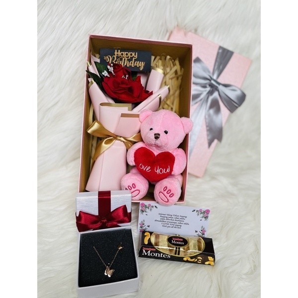 

[BEST SELLER] KADO ULANG TAHUN CEWEK Kado Anniversary Hampers Ulang Tahun CkltMnts+Kalung, +LampuLove You