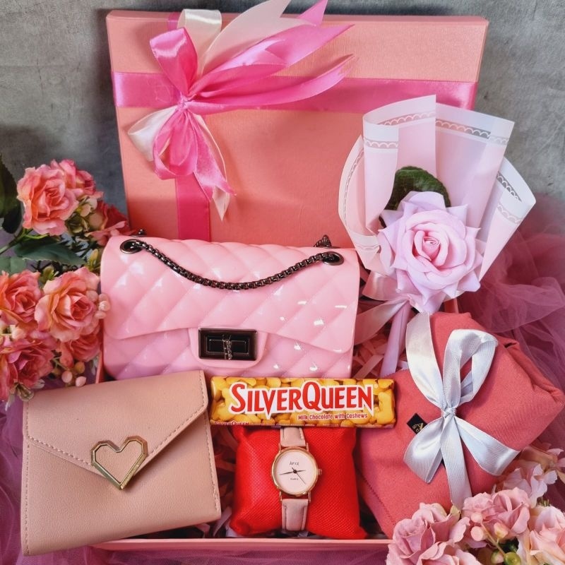 

PREMIUM Kado Tas Cewek / Hampers Ultah Cewek / Hadiah Pacar