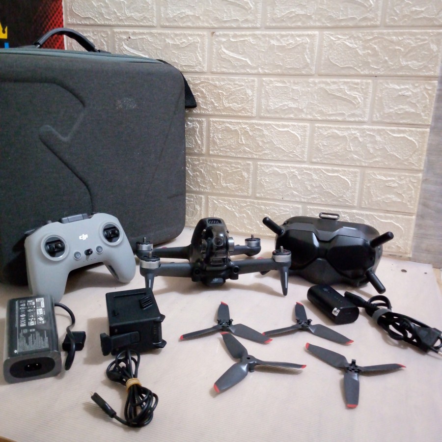 DJI FPV COMBO KAMERA 4K SECOND LENGKAP SESUAI FOTO