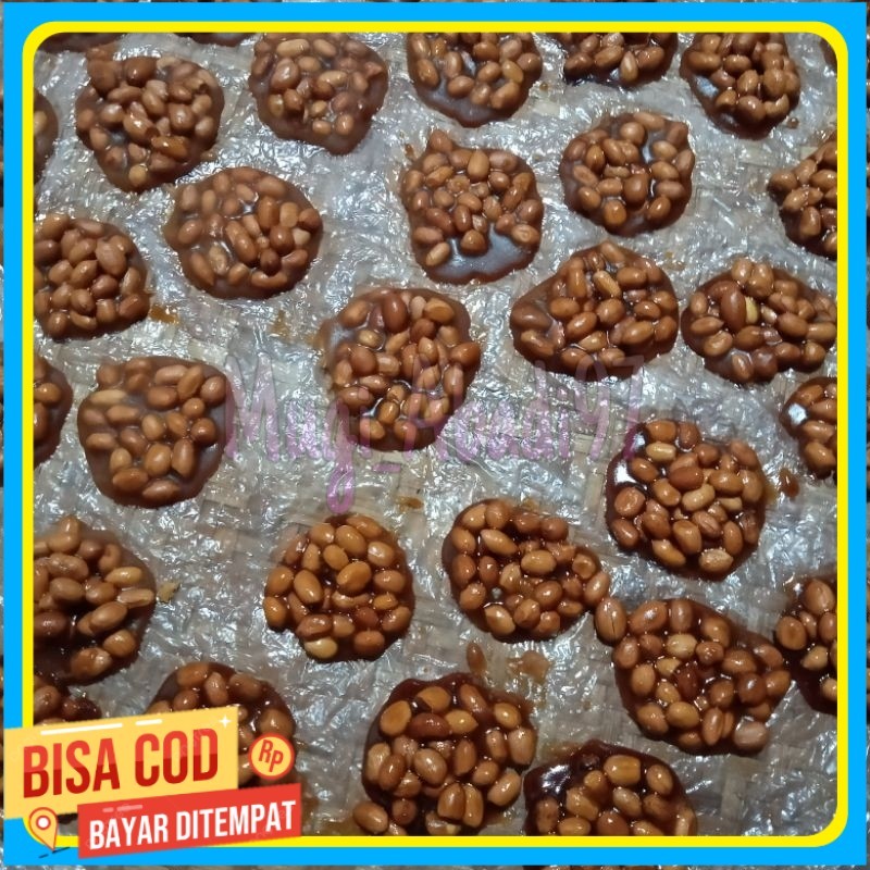 

1 kg ampyang gula kacang arum rasa gurih empuk. original dan jahe
