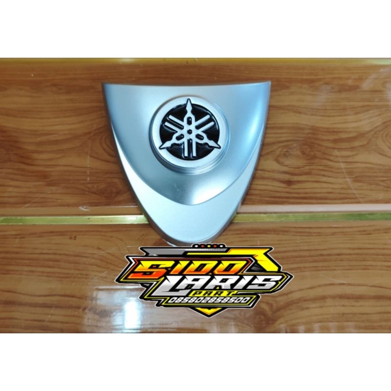 [COD] Emblem Logo Silver Panel Depan Dasi Yamaha Vega R FizR fiz r Fiz