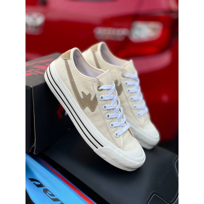 ORIGINAL Sepatu  Aeko Vhalisade Classic Off White Low