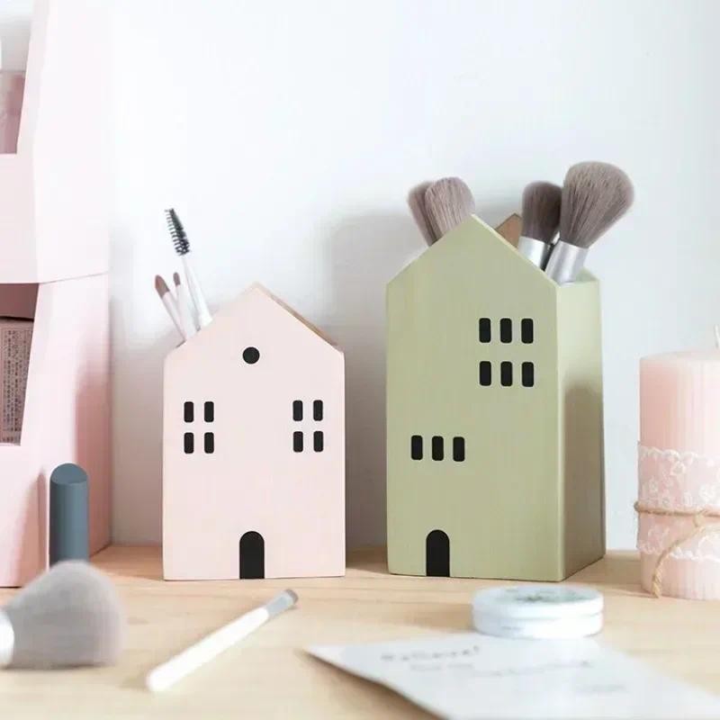 

Cartoon House Wooden Pen Holder Pencil container Makeup Brush Stationery storage box Student/ Office Desktop Storage Organiser