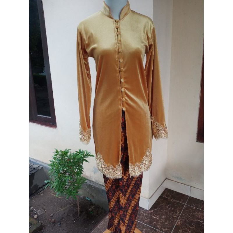 Baju Orinal Kebaya bludru besan tunik