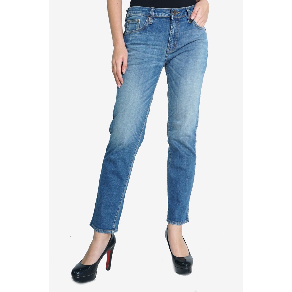BodyTalk Celana Jeans Wanita Straight 54 Series Medium Blue Raw 43T54T3ML