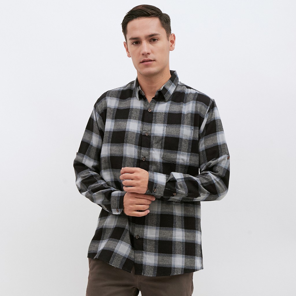 Ramayana Ciplaz Sidoarjo / M231 Kemeja Pria Flannel Panjang Hitam 1898A