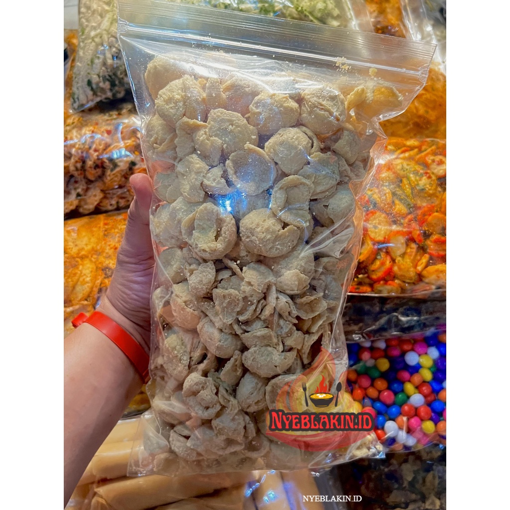 

KERUPUK TAHU BERAT 500 GRAM - AGEN SNACK MURAH _ NYEBLAKIN.ID