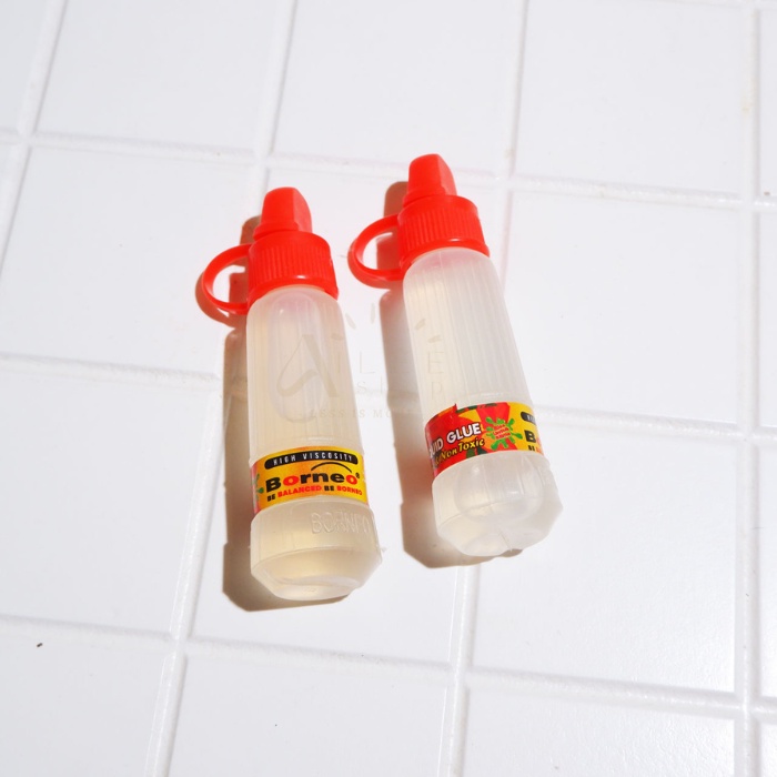 

LEM CAIR 111 BORNEO 22ML / LEM CAIR KECIL