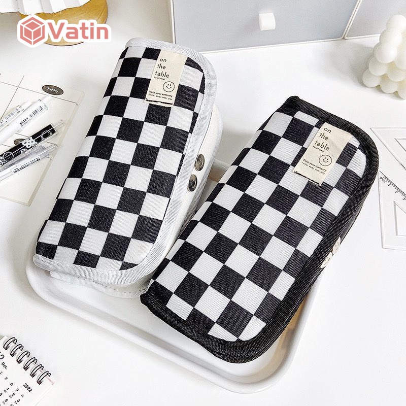 

kotak alat tulis/kotak pensil/kotak pensil kotak-kotak hitam putih berkapasitas besar-Vatin_Shop