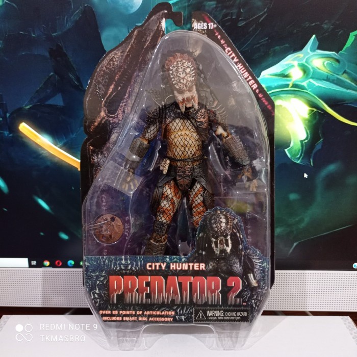 Anime Neca Predator 2 Boar City Hunter Miniatur Pajangan Dashboard Koleksi