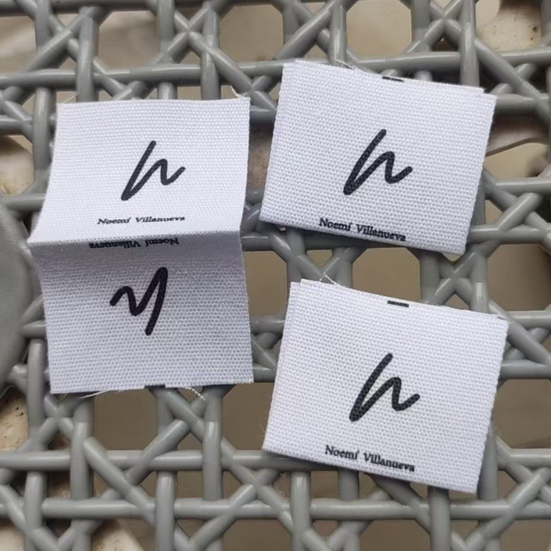 

500PCS Custom Pure white Cotton Label 3 * 5 cm print Center fold 100%coton Garment Labels