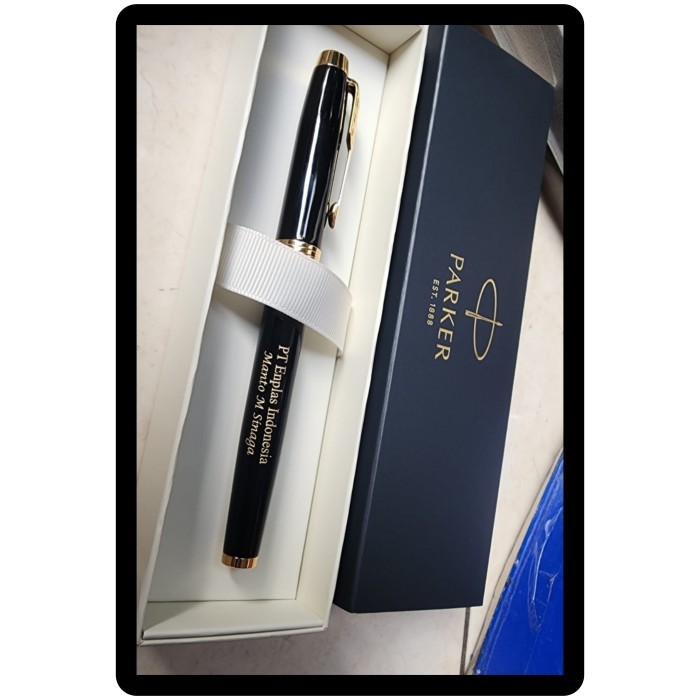 

PULPEN PARKER ORIGINAL IM ROLLER BALL BLACK LQ GT GRATIS GRAFIR NAMA