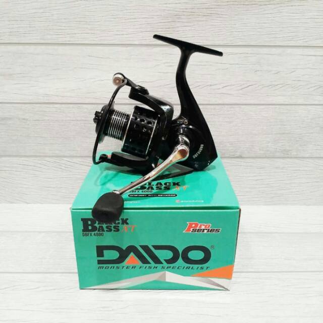 Reel Daido Black Bass XT Pro Series 4000