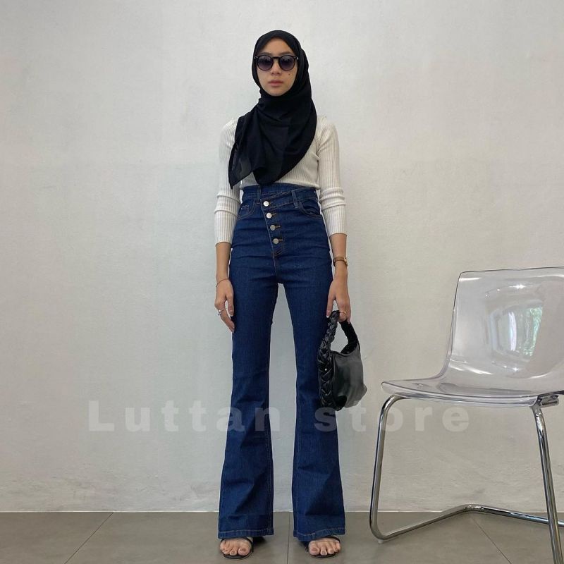Luttan Yurrel Cutbray Jeans