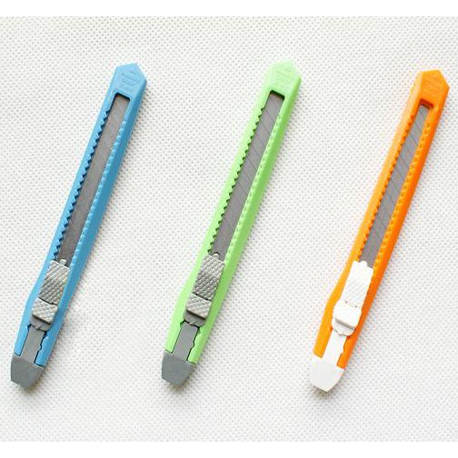 

Pisau Kertas / Cutter (Ukuran Kecil)