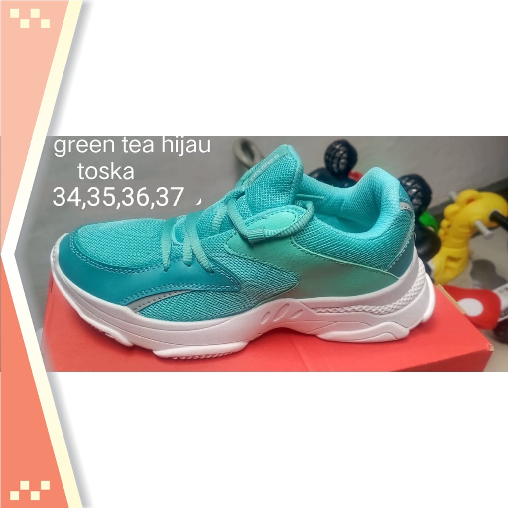 Sneakers Import Wanita Kekinian Murah branded terbaru - sepatu sneaker casual sepatu tali formal spo