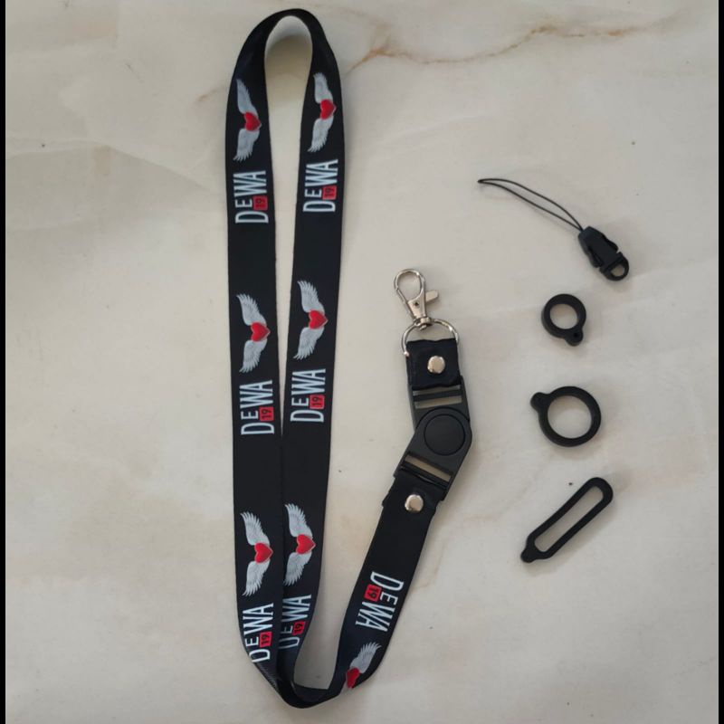 

TALI LANYARD DEWA19 POTRET MASA DEPAN DEWA 19 band Premium / gantungan kunci / gantungan id card / gantungan flashdisk / nametag hp name tag / handphone BEST SELLER COD a3 HANDPHONE