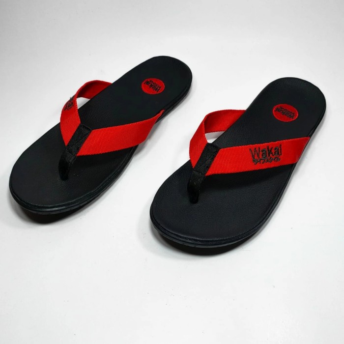 wakai. sandal wakai jepit distro. sandal pria. sandal kulit pria - Black red, 39
