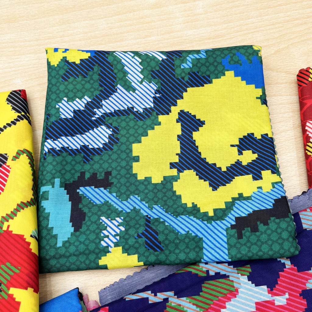 Jilbab Hijab Kerudung Motif Bunga Lagosi Bugis Voal Premium Seri 2 Segiempat Hijau Ukuran Reguler - 