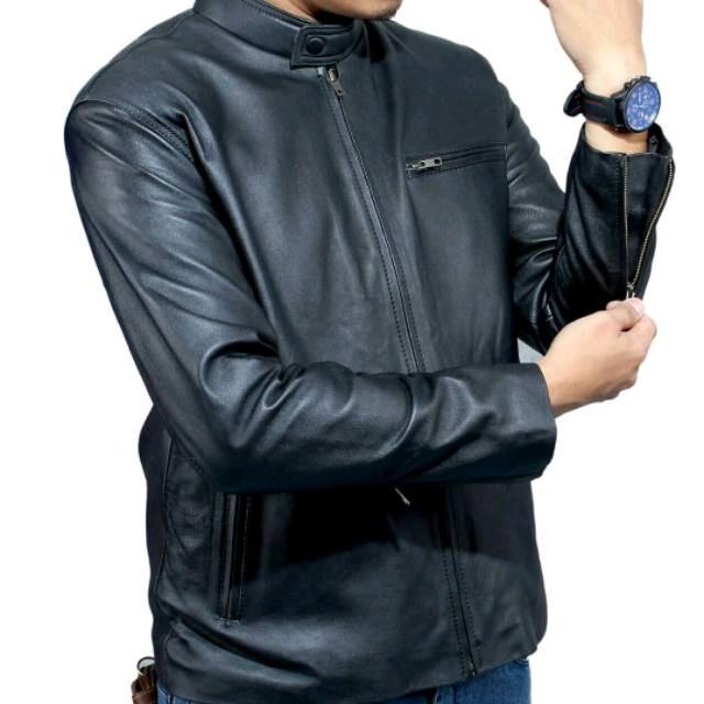 Jaket Kulit Pria Semi Kulit Motoran Simpel Casual Outfit
