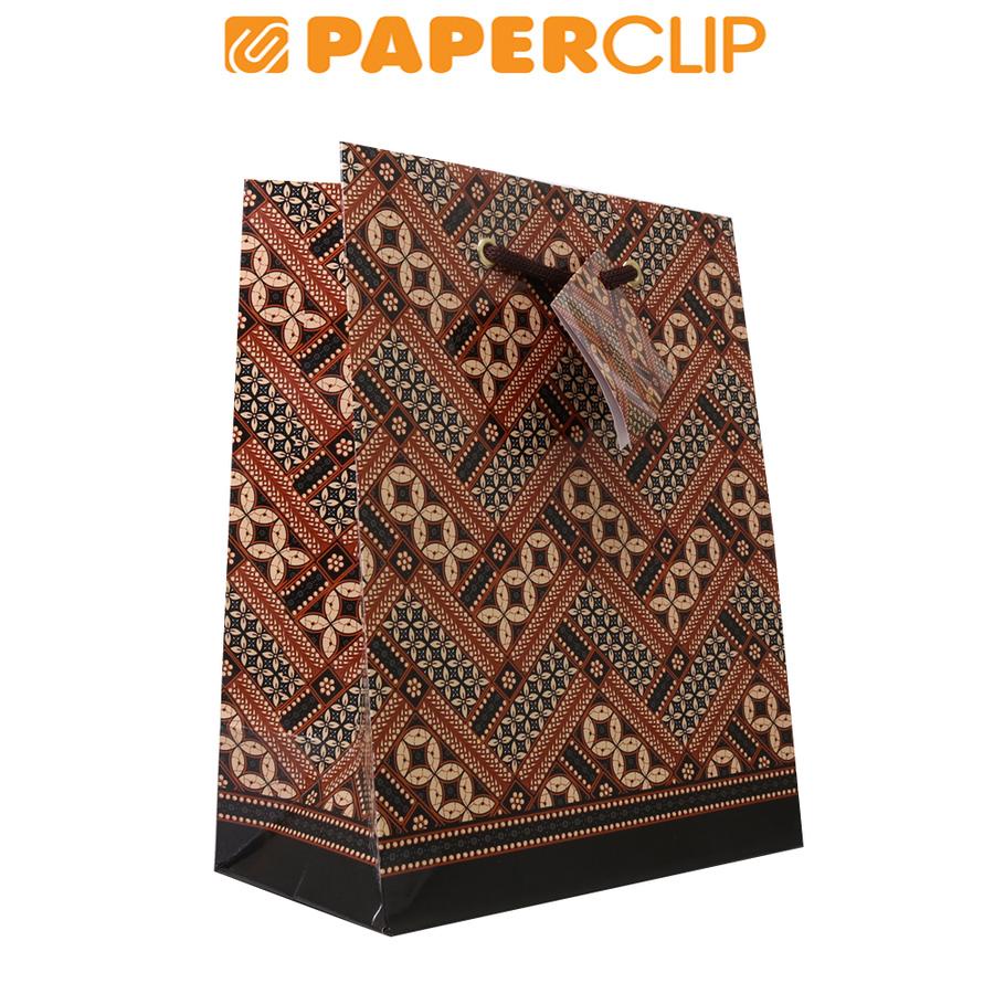 

PAPER BAG KIKY BATIK TALI B (MOTIF RANDOM)