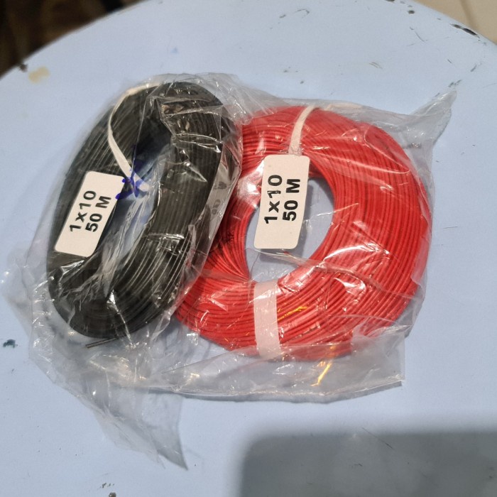 

kabel kecil cable cacing serabut 2 warna biru merah 2mtr halus tv