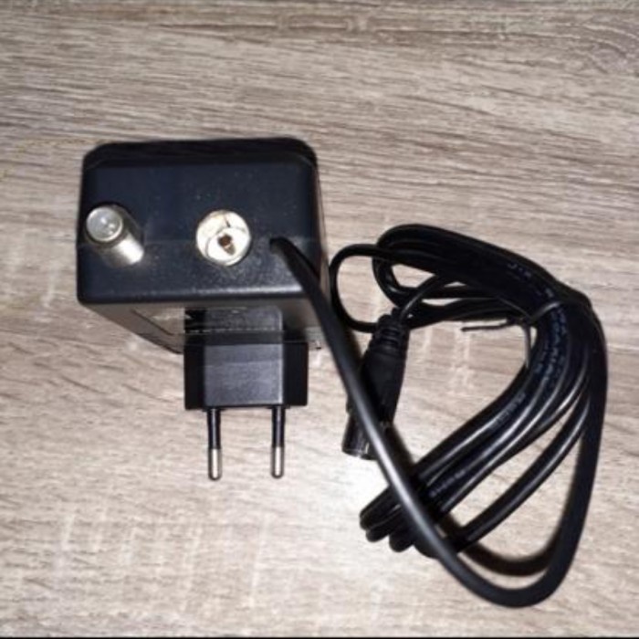 Adaptor antena toyosaki