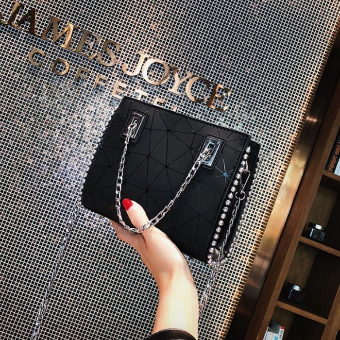 Tas Selempang Pesta Wanita Import Terbaru Kondangan Elegan Mewah - Black