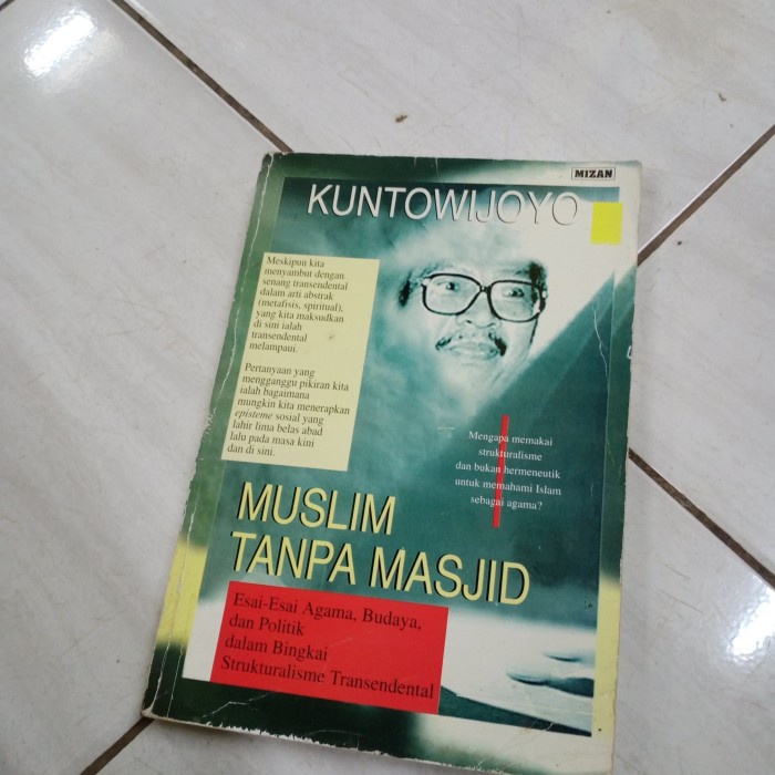 MUSLIM TANPA MASJID-KUNTOWIJOYO-C2