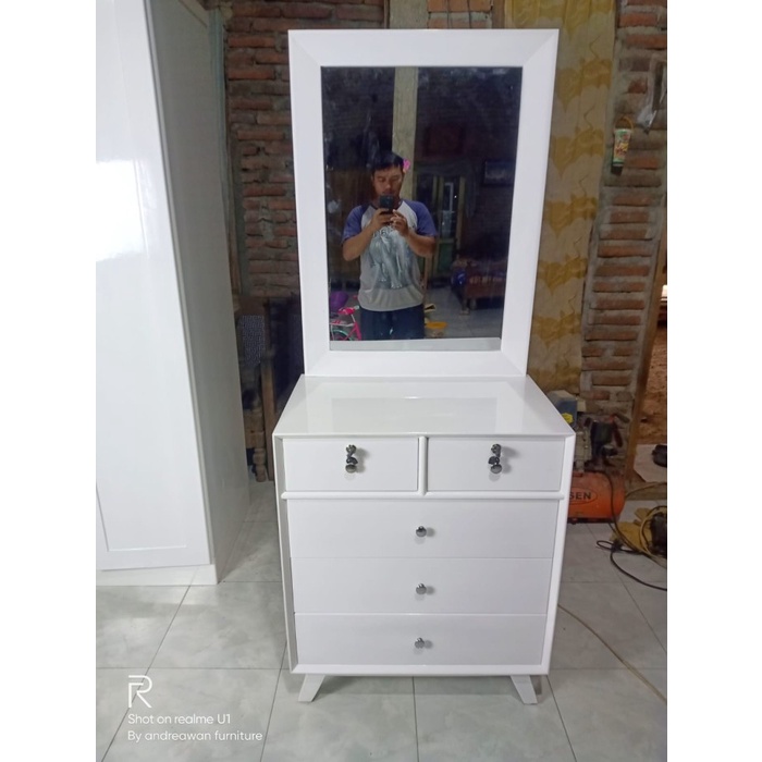 Bufet Rias Kaca Cermin Minimalis Retro Cat Duco Putih