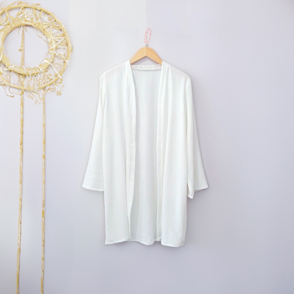 Annisa Cardigan Outer crinkle putih baju luaran cewe lengan panjang cantik outfit wanita By Laly