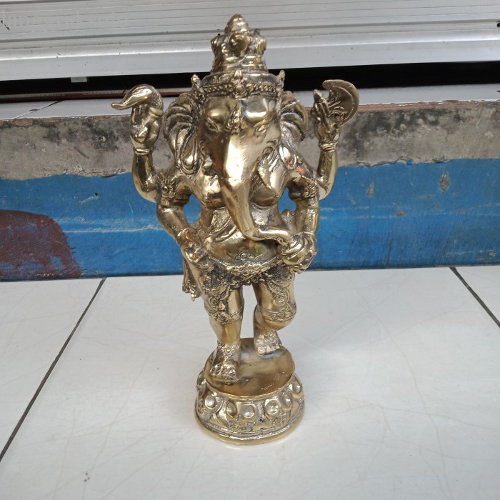 

Patung Ganesa Kuningan antik