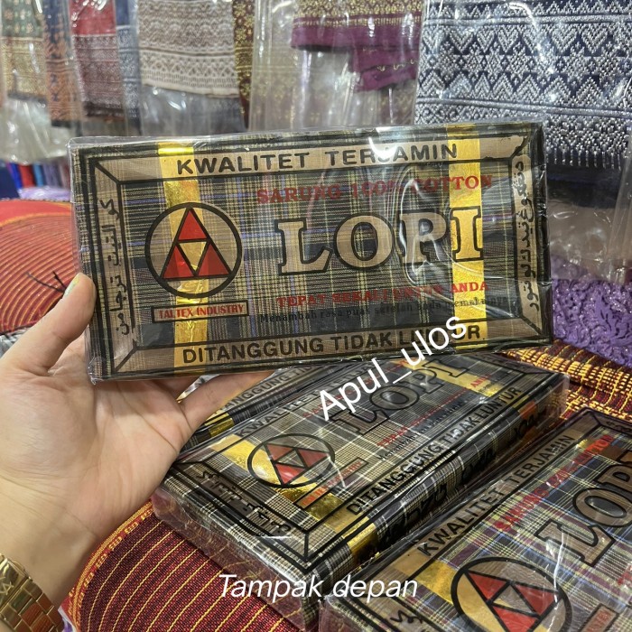 SARUNG MANDAR HELA SARUNG LOPES LOPI
