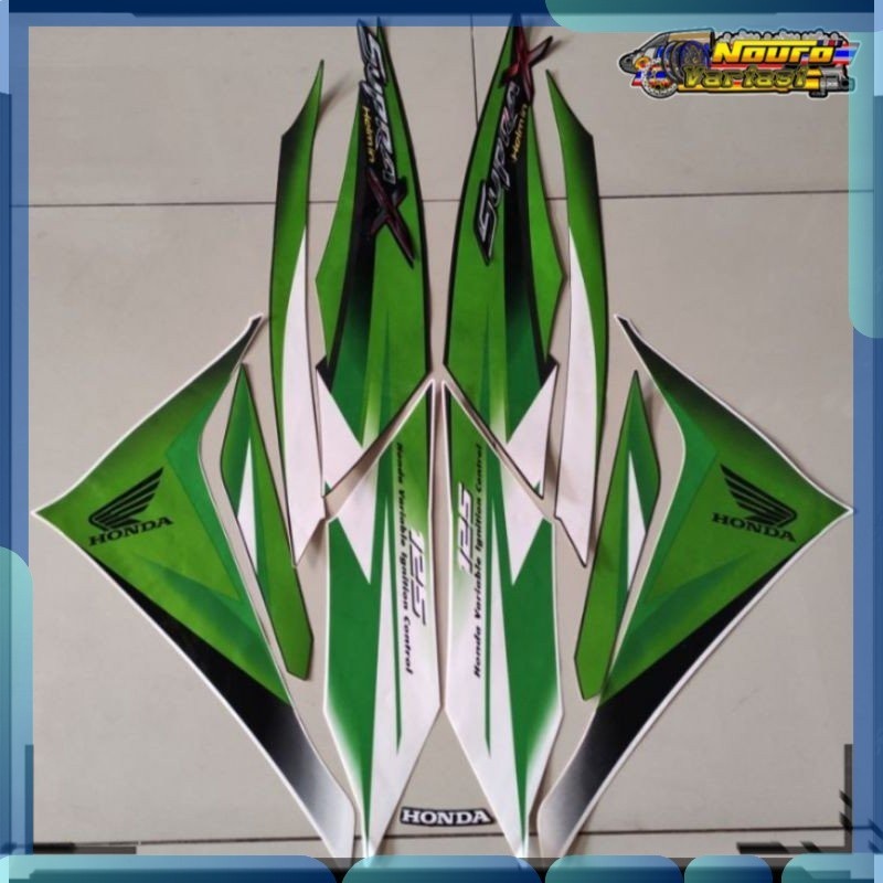 Stiker Striping honda supra x 125 r helm in 2010 2011 hijau putih  standar bagus