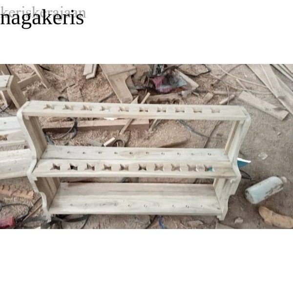 

jagrak keris isi 20 minimalis blm finishing KJM antik terbaru