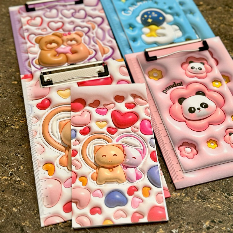 

Notebook Clipboard Lucu / Alas Papan FREE Notebook / Papan Jalan Motif Karakter 3D (STR-2813D)