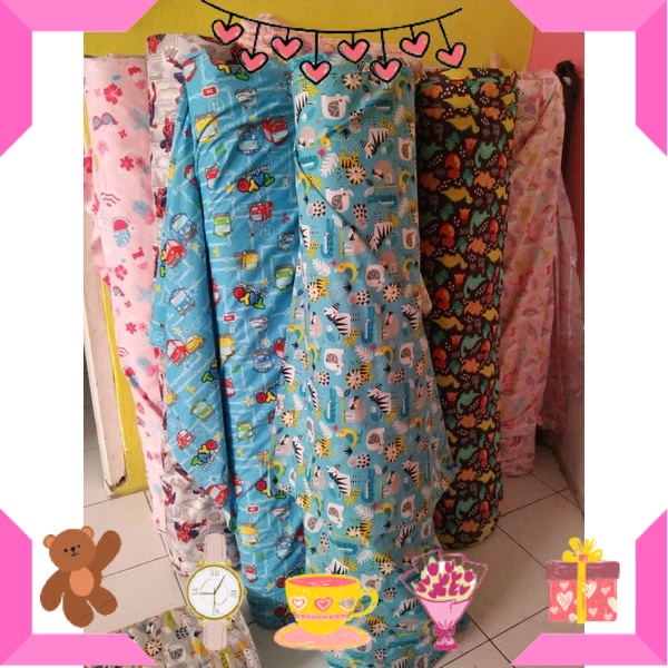 

HAMPERS BAYI ANAK MUDA REMAJA PACAR ISTRI BIKIN ROMANTIS ANNIVERSERY/ Set Bantal Guling Anak Cewe/Cowo Karakter Motif Kucing Lucu Bisa Untuk Kado Usia 1-8 Tahun / ULTAH LAHIRAN WISUDA JADIAN