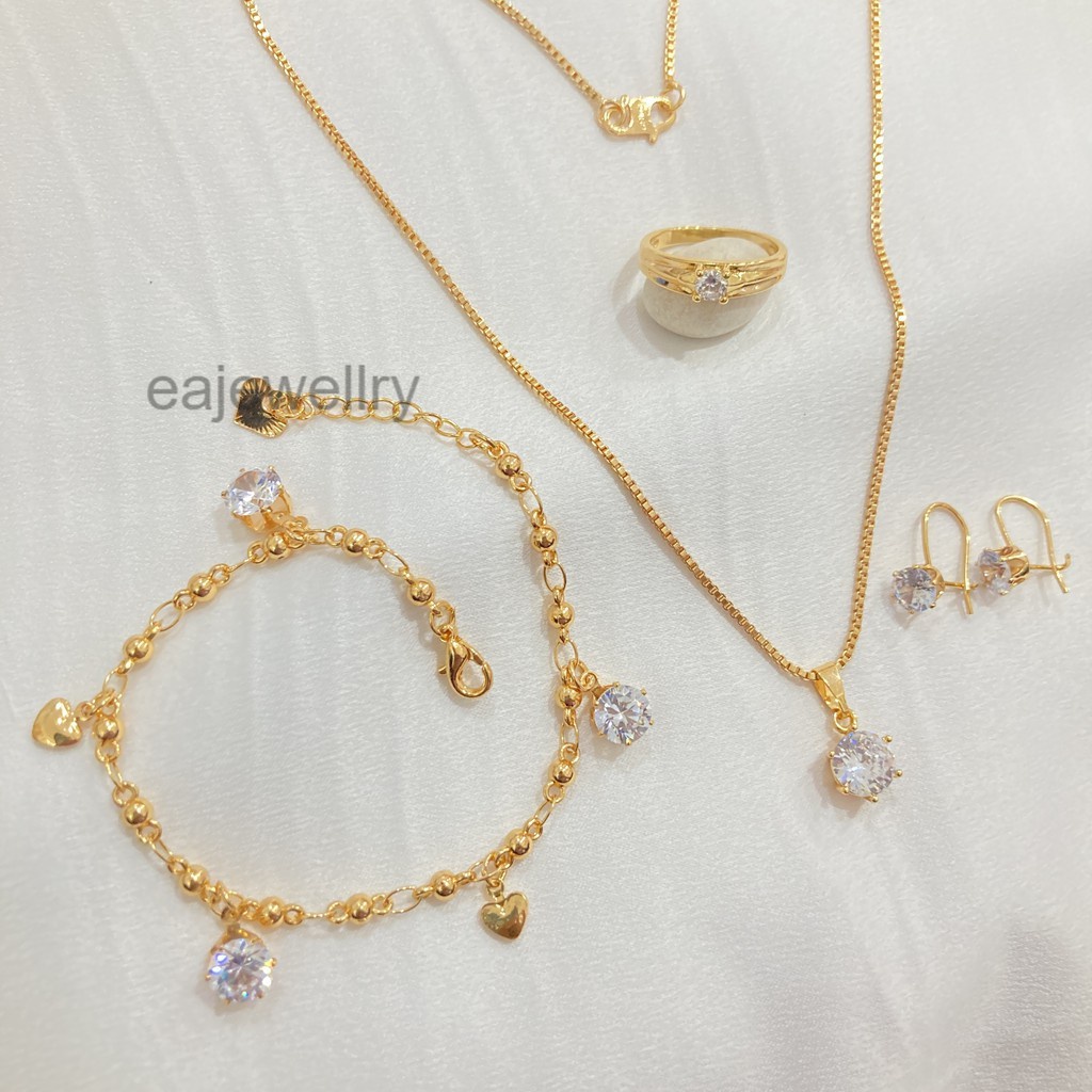 Satu set perhiasan emas dewasa elegan anti luntur
