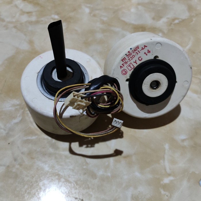 VS99 Dinamo motor fan ac toshiba 2pk original