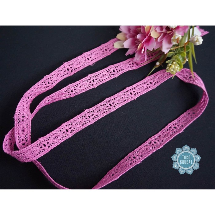 Kain Renda Bordir Giper - Bunga Kecil - 03581 (L:-/+ 1 cm)