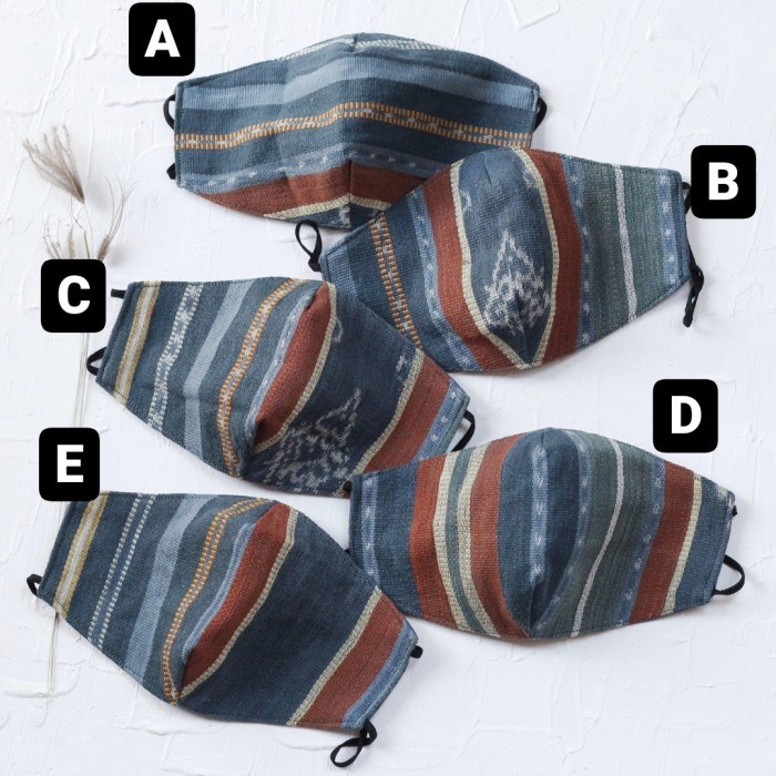 Masker tenun NTT warna alam