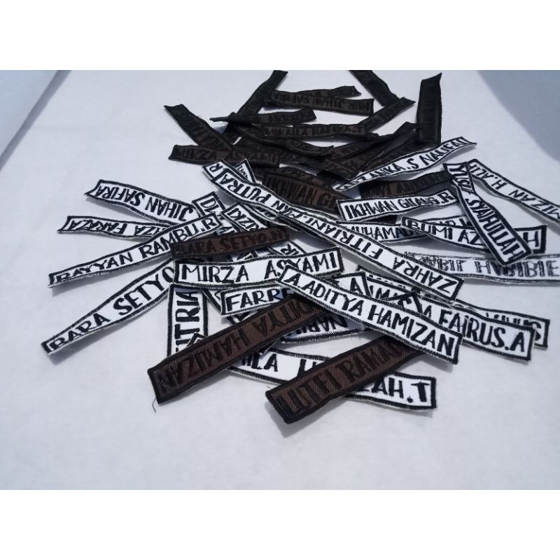 

Bordir Papan Nama Bordir/ Bet Nama Bordir (Sekolah dan Kerja) Terbaru Nama dada Sekolah