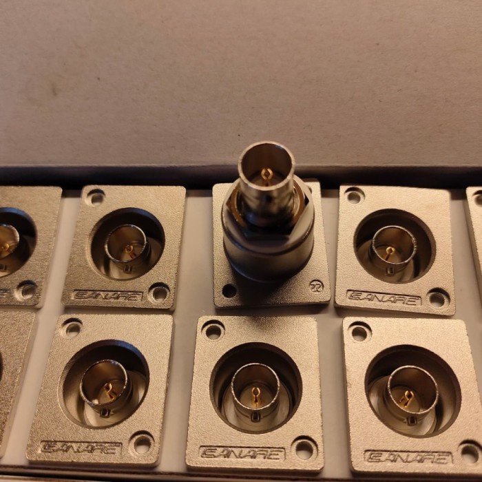 casis bnc Canare BCJ-JRU BNC Panel SDI