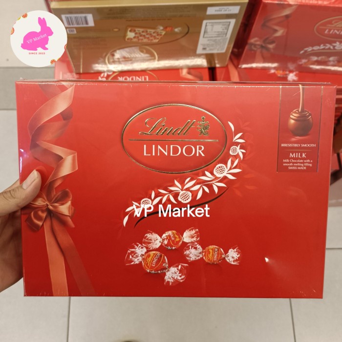 

Lindt Lindor Milk Chocolate Gift Box 168g